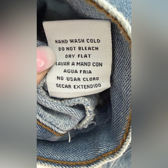 Easel NWOT Women’s Light Wash Denim Jacket, Long Sleeves, Size Small. Button Up - Picture 7 of 14